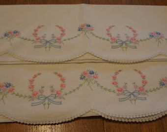 Lovely - Vintage Embroidered/Crocheted Pillow Cases (Pair 2 )