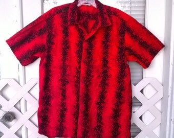 Malihini Hawaiian Shirt, 1950s cotton Hawaiian Shirt, Coconut Shell Buttons, tab button collar sz Medium