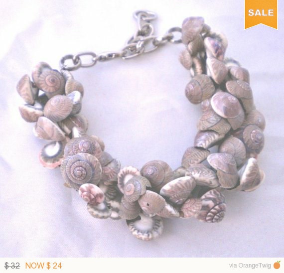Sale Handmade sea shell bracelet by HMbySemraAscioglu on Etsy