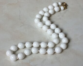 Pearl Knotted White Glass Bead Necklace