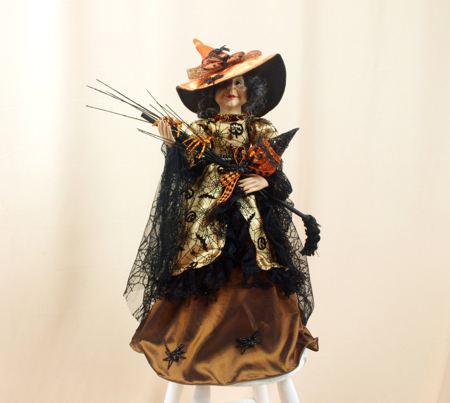 mini witch figurines