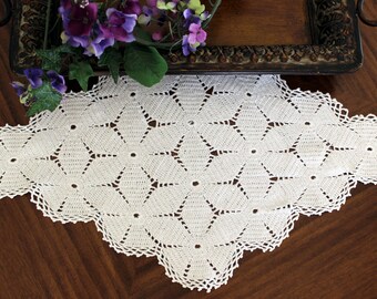 Large Doily, or Centerpiece in White, Crochet Doilies, Hand Crocheted, Vintage Linens 13416
