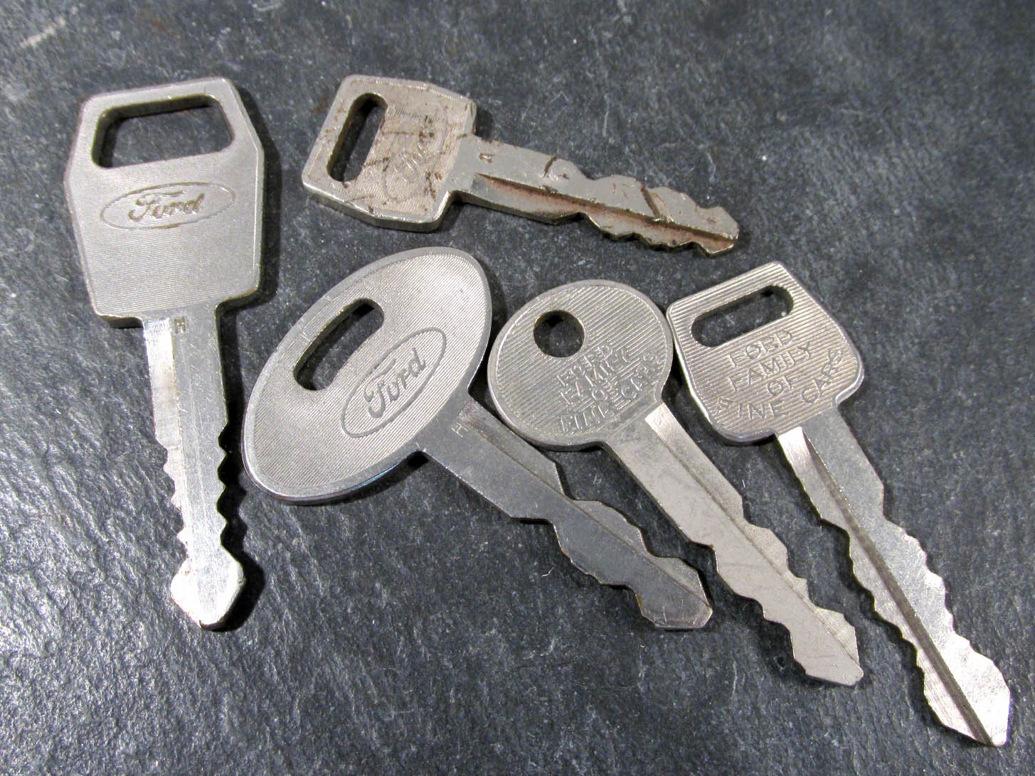 Ford Car Keys VINTAGE Keys FORD Car Keys Five (5) Vintage Ford Auto ...