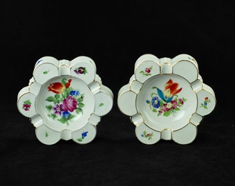 Antique Pair of Herend Hand Painted "Printemps Bouquet de Tulipe " Lobed Trinket Dish Ash Receivers