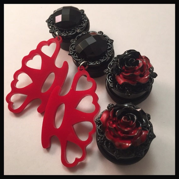 2 PAIRS bloody Roses Heart Brass Knuckles Girly Ear Guages