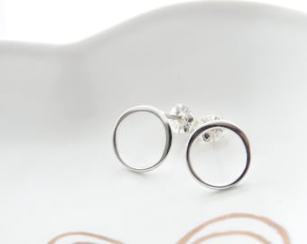 Round earrings Circle stud earrings Hoop earrings open circle stud earrings Silver open circle earrings minimalist earrings