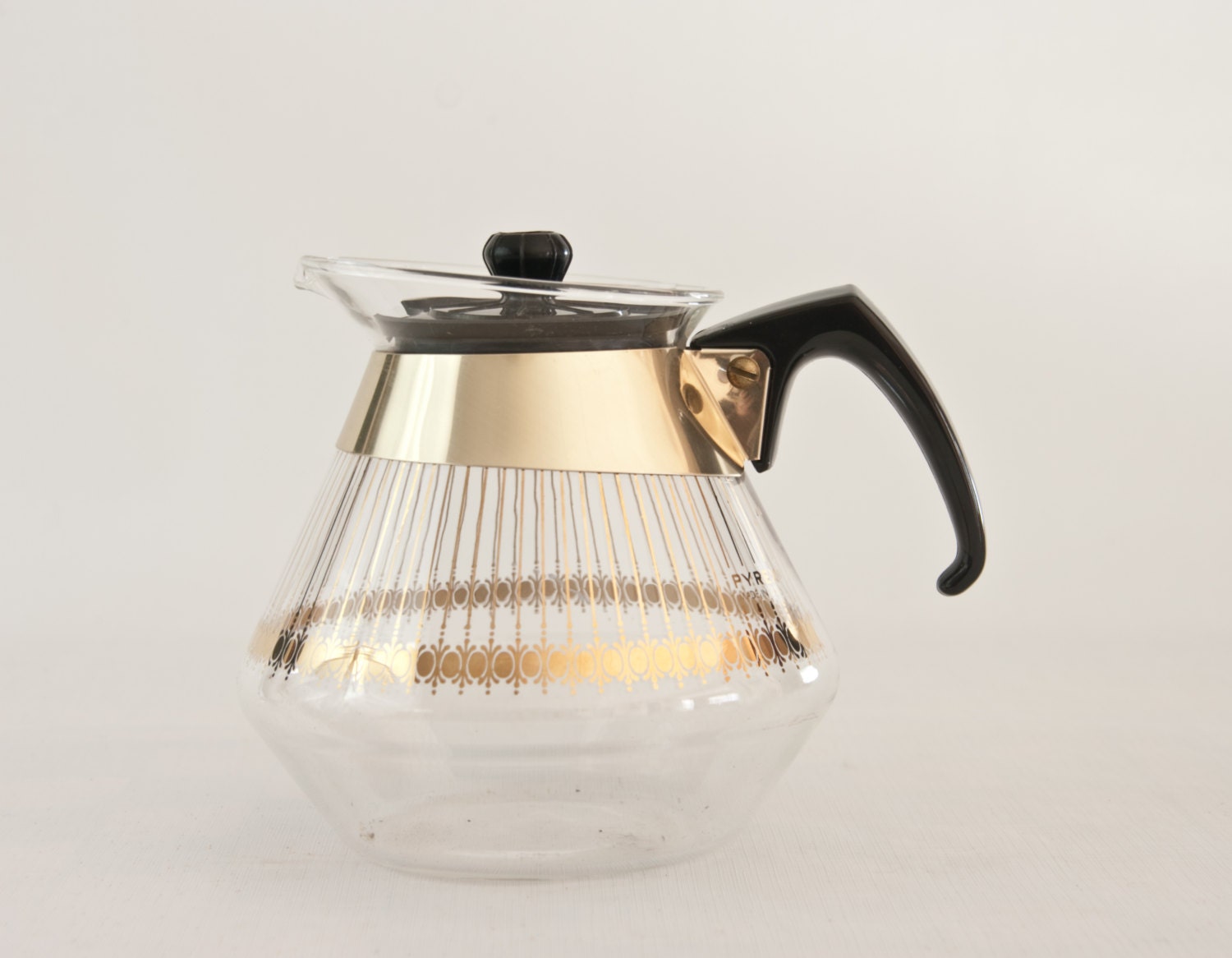 Vintage Pyrex Tea Pot 1960s Pyrex Teapot 4 Cup Teapot