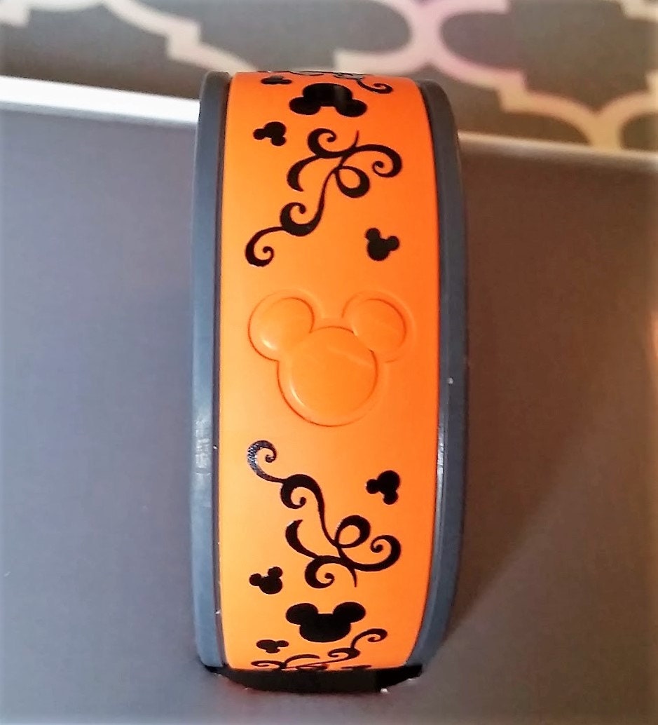 Magic band decal swirl disney decal