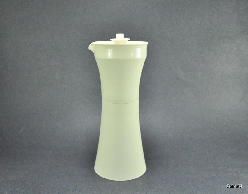 Tupperware Salad Dressing Dispenser Vintage Almond Push Button