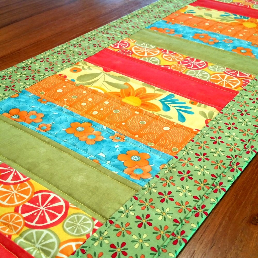 quilted-table-runner-spring-colors-modern-floral-runner