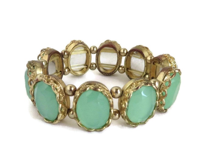 Emerald Glass Bracelet, Vintage Green Gold Tone Stretch Bracelet, Faceted Framed Glass, Gift idea