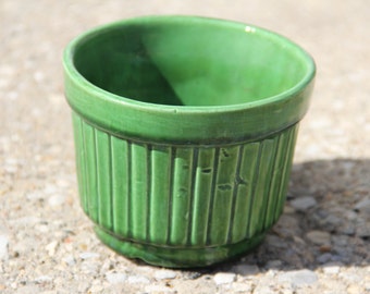 Vintage Small Green Ridged Ceramic Planter/Small Planter/Flower Pot/Ceramic Container/Planting/Gardening