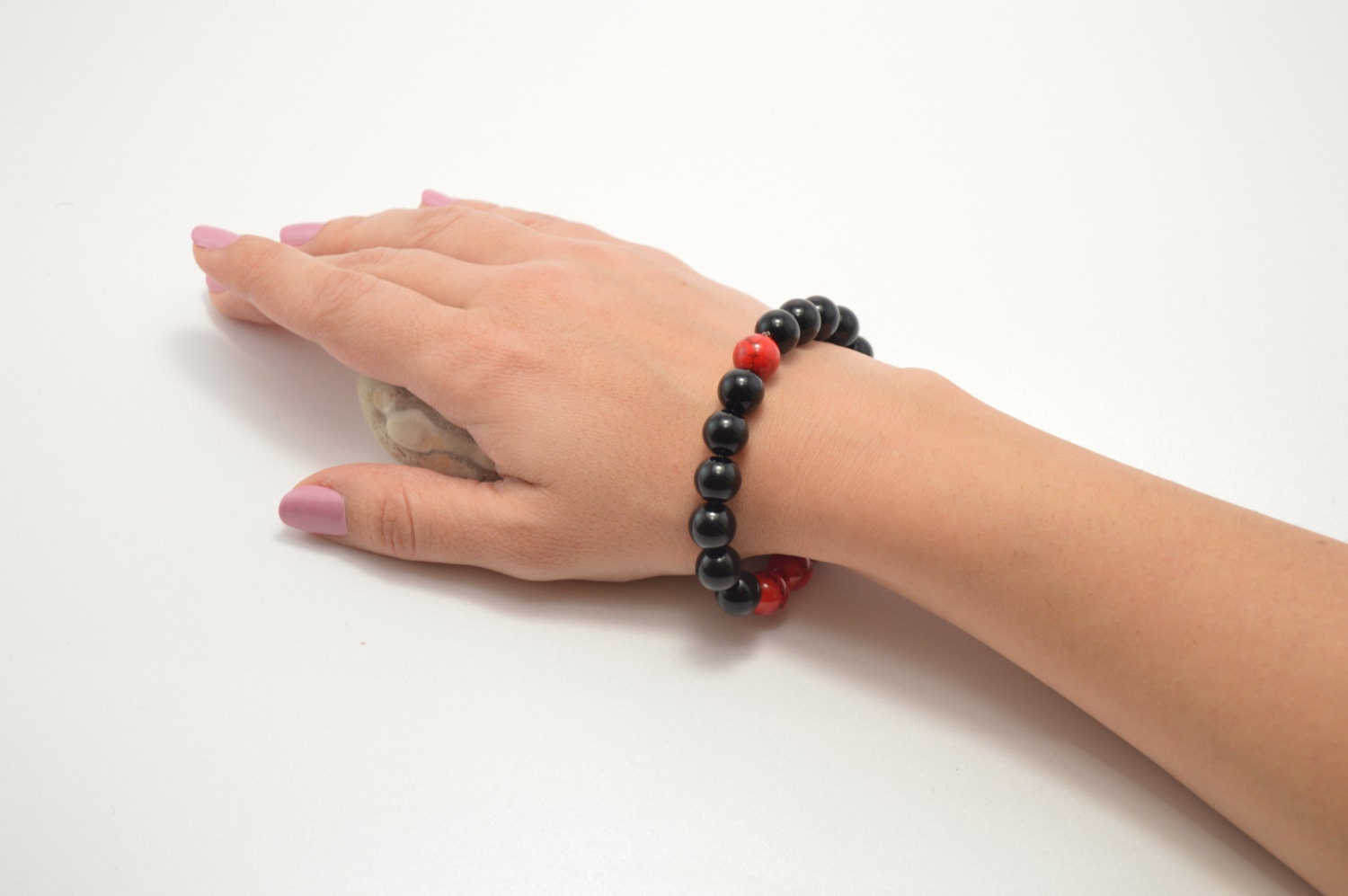 Onyx bracelet howlite bracelet natural stones by PastimeArt