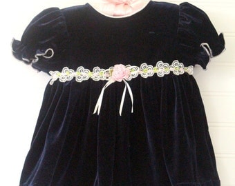 Vintage baby dress, blue Velvet with pink flower detailing, Youngland sz 0-3 mo WITH bloomers