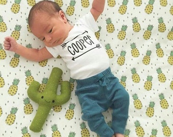 Baby Boy clothes, Baby boy shirt, baby boy personalized onesie, arrow name onesie, personalized newborn shirt, coming home outfit, baby boy