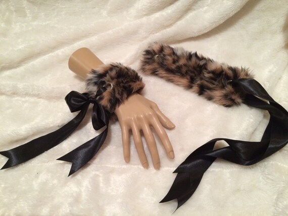 scream chanel 2 inspired leopard fur cuff scream chanel 2 inspired leopard fur cuff
