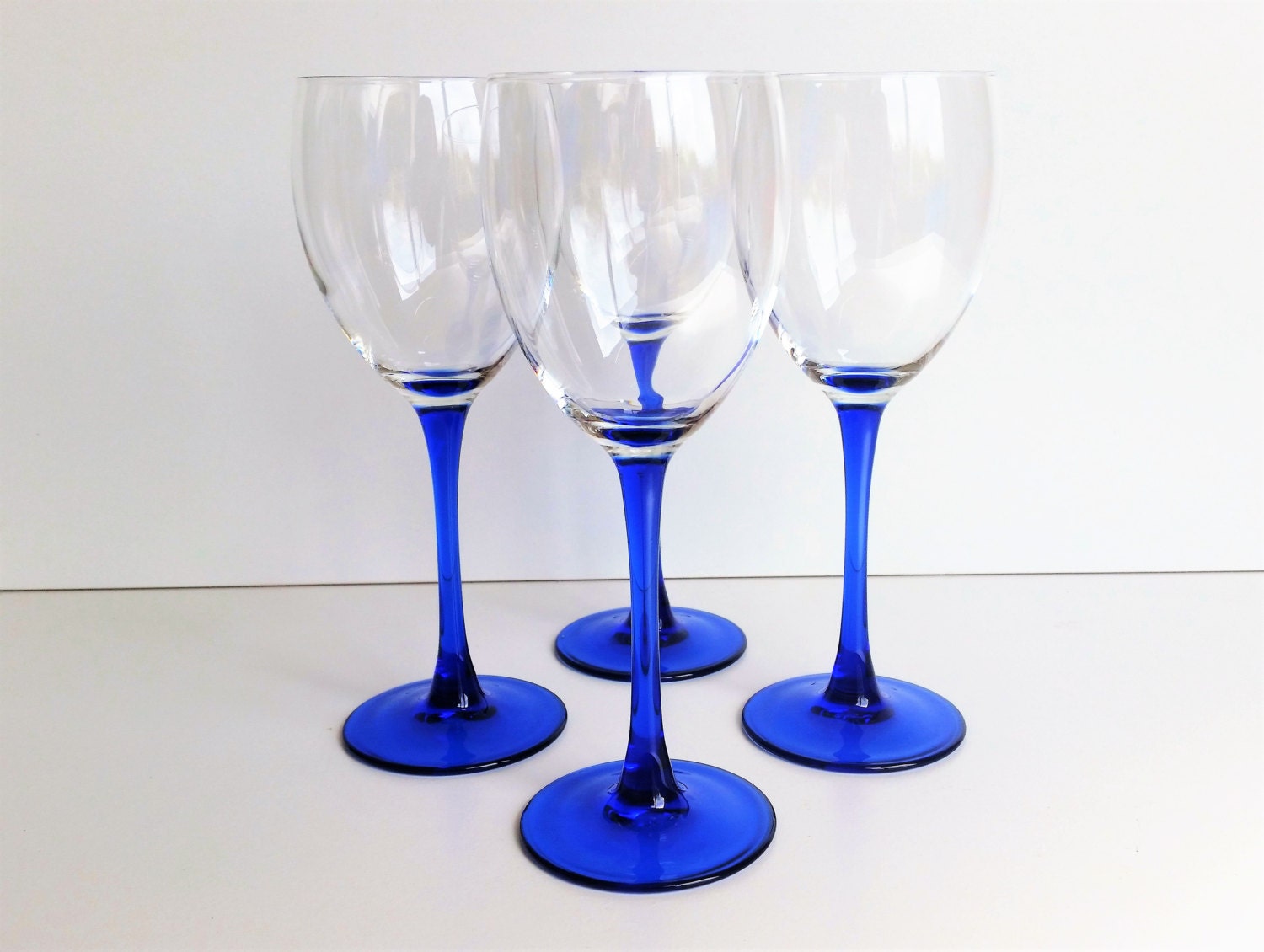 Luminarc Glasses Set of 4 French Cobalt Blue Stemmed Neptune