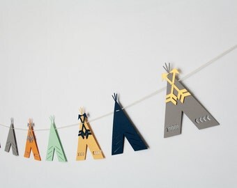 TeePee Garland-- Tribal Baby Shower-- TeePee Banner-- Tribal Garland -- Tribal Banner -- Tribal Party-- TeePee--