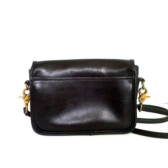 Vintage Handbag Coach Black Leather Shoulder Bag 1980's
