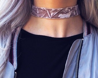 TAYLOR. Dusky Lilac Crushed Velvet Choker
