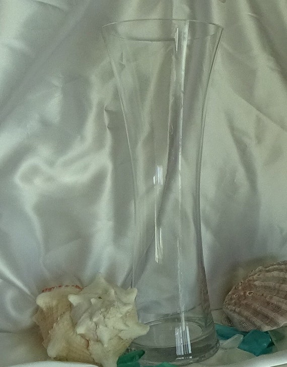Tall Elegant Clear Hourglass Shaped Vase Sand Ceremony Vase