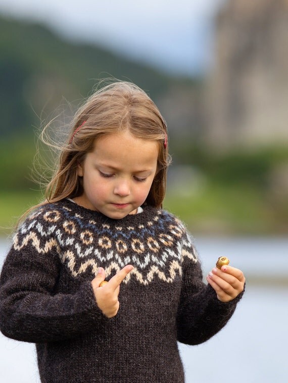 Knitting KIT // Child's Icelandic Patterned Yoke Lopapeysa
