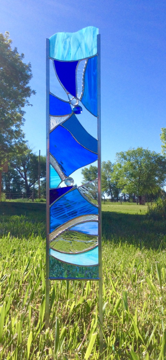 2 STAINED GLASS GARDEN Stakes Tall art glass for your garden