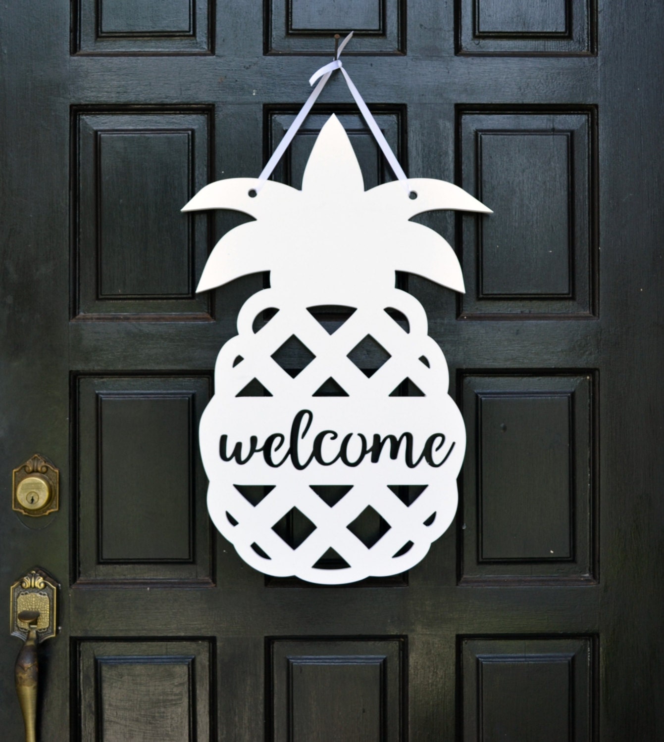 Pineapple Door Hanger // Pineapple Sign // Front Door