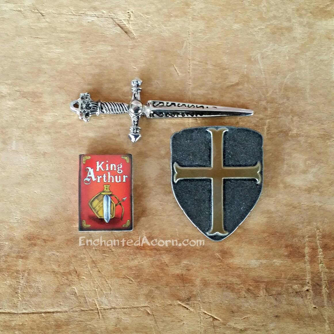 King Arthur Knight Sword & Shield Miniature Accessories