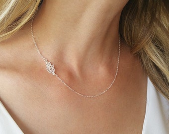 Silver hand necklace - Dainty silver hamsa necklace, Best friend gifts, Silver pendant, Jewish jewelry, Silver filigree necklace