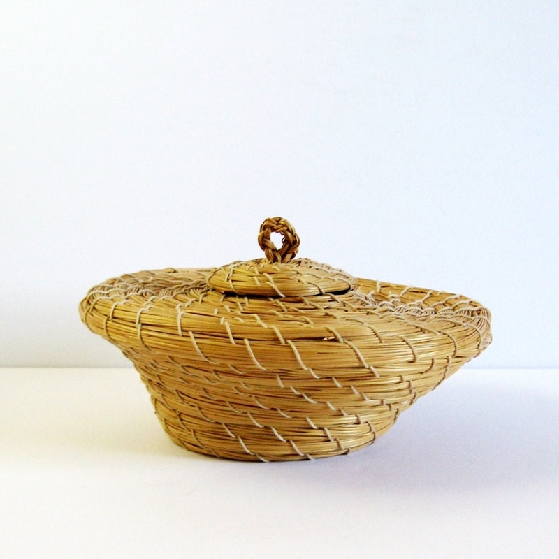 Vintage Pine Needle Basket with Lid Hand Woven Basket