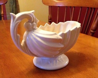 Beautiful Shell Pattern Creamy White McCoy Planter