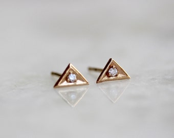 14k Diamond Triangle Stud Earrinys, Solid 14k Gold Earring, Tiny Studs, Diamond Studs, Diamond Earrings, Conflict Free, Geometric Earring
