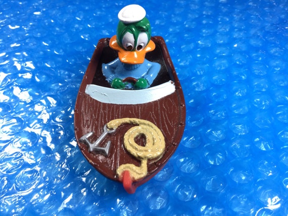 donald duck boat toy