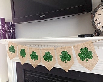 Shamrock Burlap Bunting Banner, St. Patrick's Day Decor, Holiday decor, Wall art, Rustic Holiday Decor, Irish Decor, Glitter