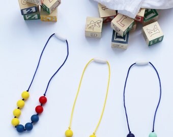 Biting necklace for toddlers Clearance