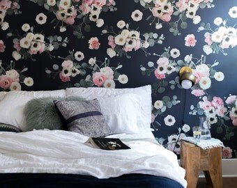 Midnight Floral Traditional Wallpaper - Prepasted & Removable