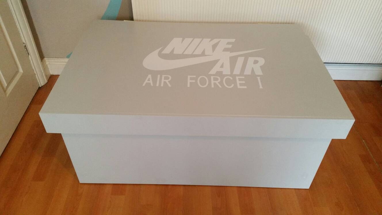nike sb sacai