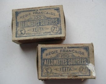 2 Vintage French matchboxes "allumettes soufrees".