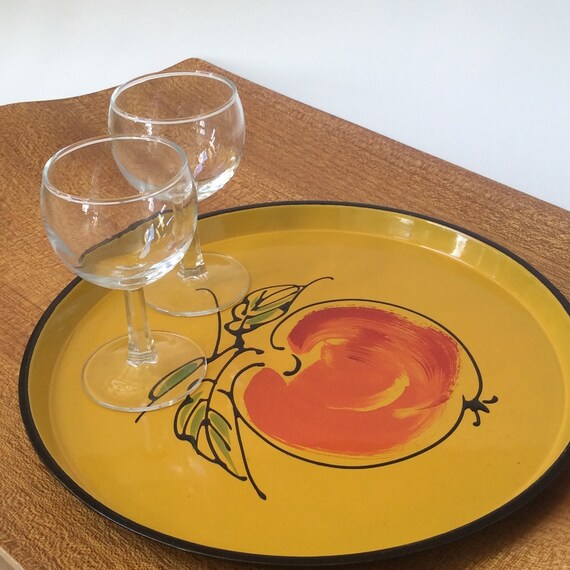 Items similar to Vintage Round Lacquer Tray, Lacquer Serving Tray with