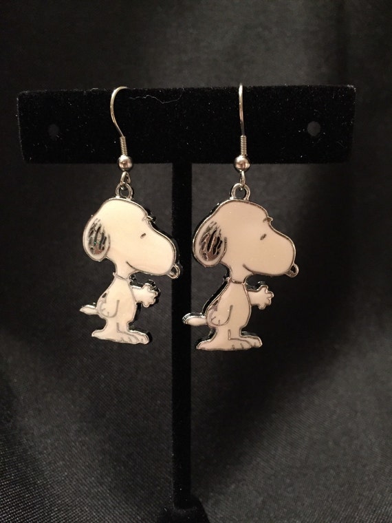 Snoopy Earrings Item 302 by SuzyGotBeads on Etsy