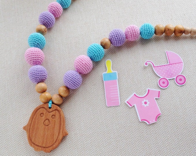 Nursing necklace / Teething necklace / Breastfeeding necklace - with a pinguin pendant Capcake