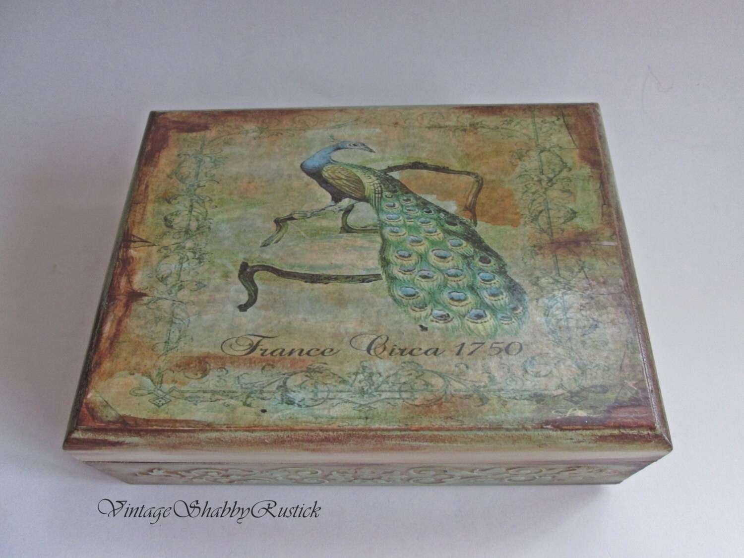 Vintage Peacock Box. Peacock Jewelry Box. Peacock Shabby chic