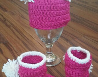 Custom Crochet, Knit Pom Pom Hat and Bottie Set