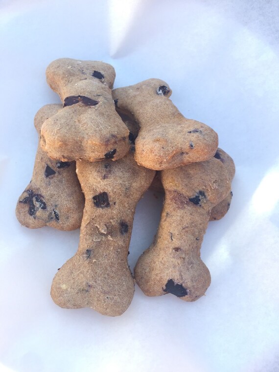 Blueberry Dog Biscuits Organic Dog Treats by rangersbakery