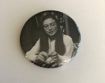 Vintage Hillary Clinton 2 1/4" Pinback Button