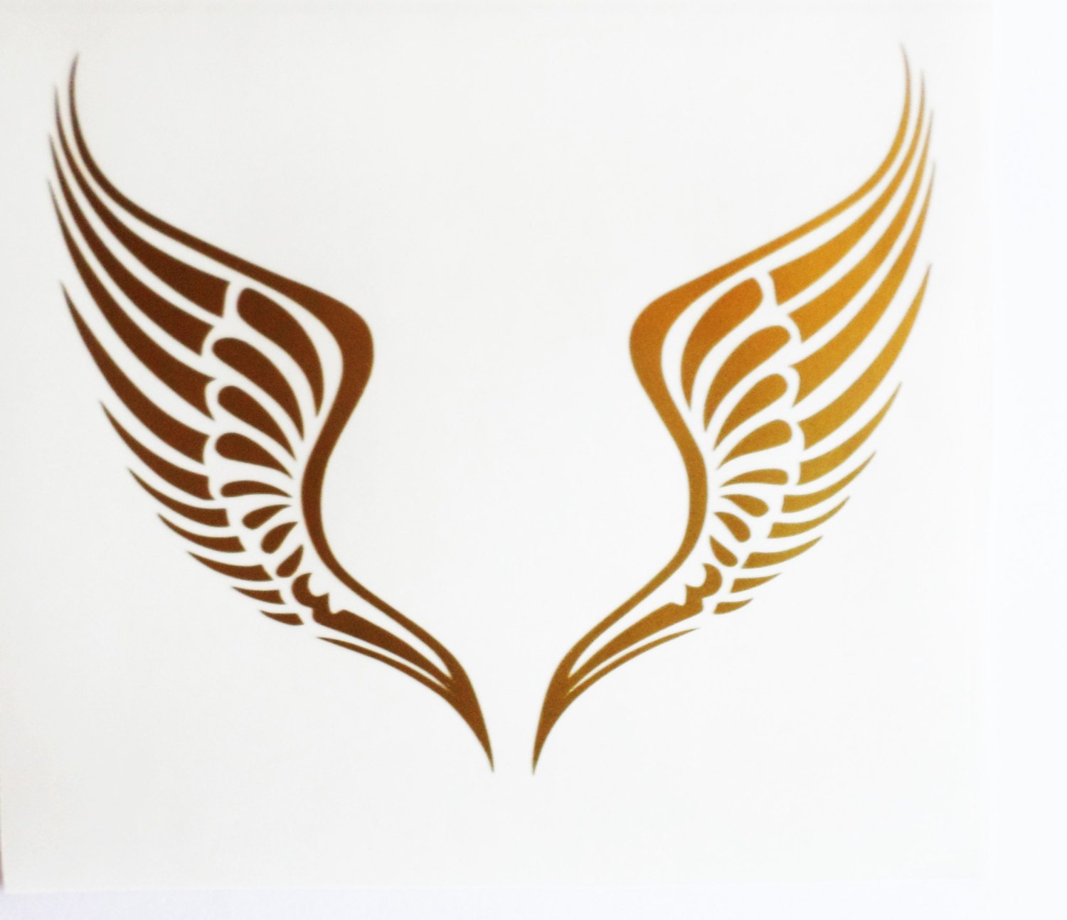 Буква т с крыльями. Знак Крылья. Логотип Крылья. Крылья символ. Фирменный знак с крылом.