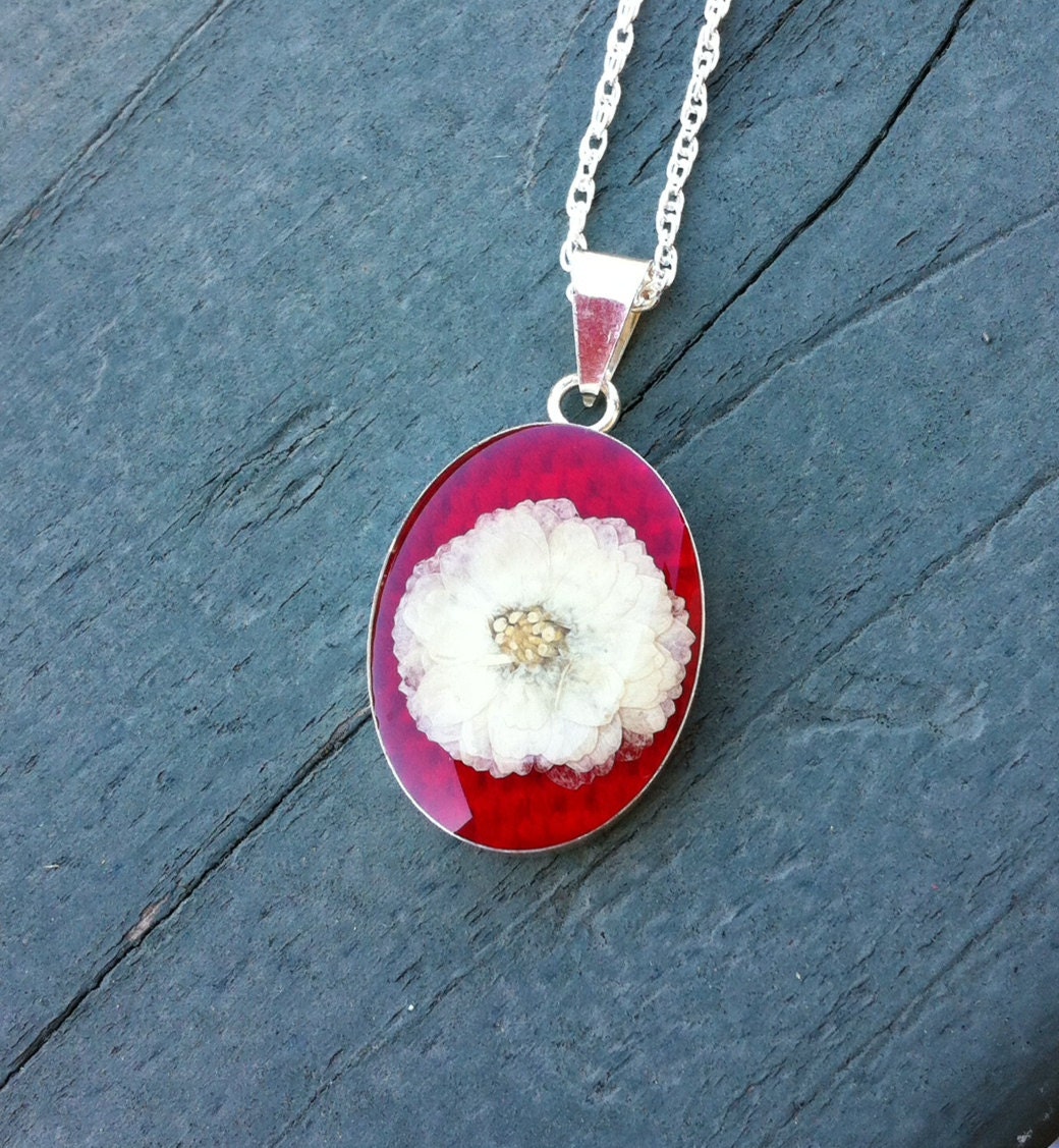 Pressed Flower Art & Jewelry by on Etsy