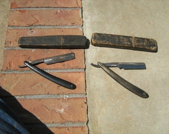 2 Antique straight razors with cases
