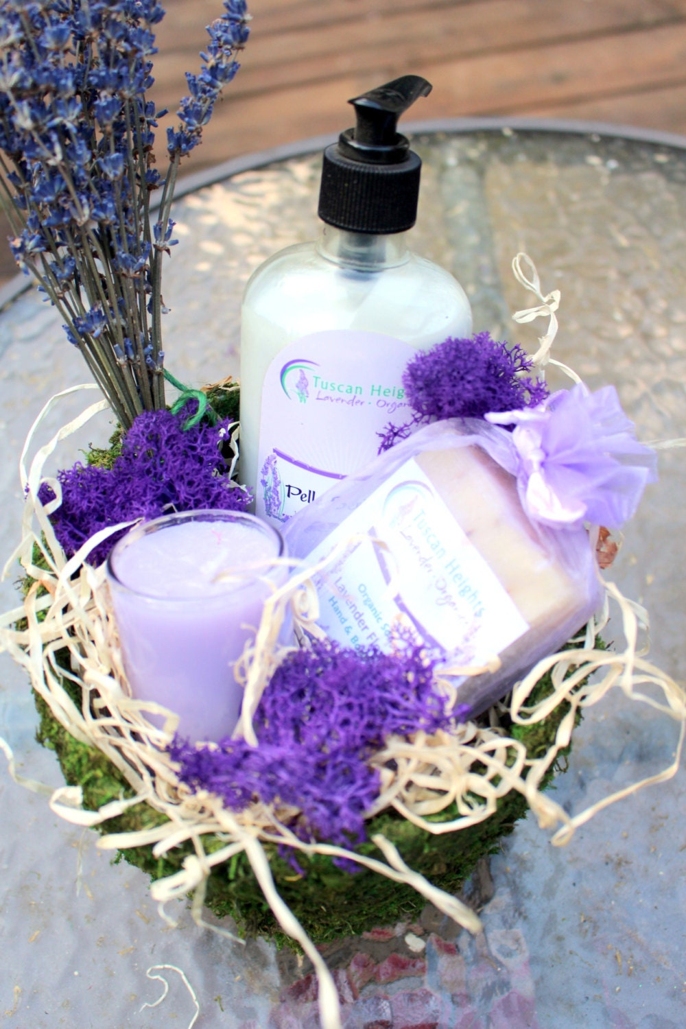 Lavender gift basket-Moss Basket-English lavender-Lavender